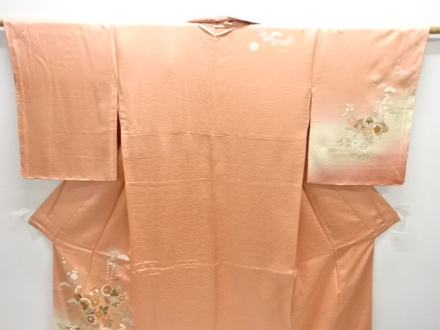  未使用品　地紙に蝶・草花模様　訪問着